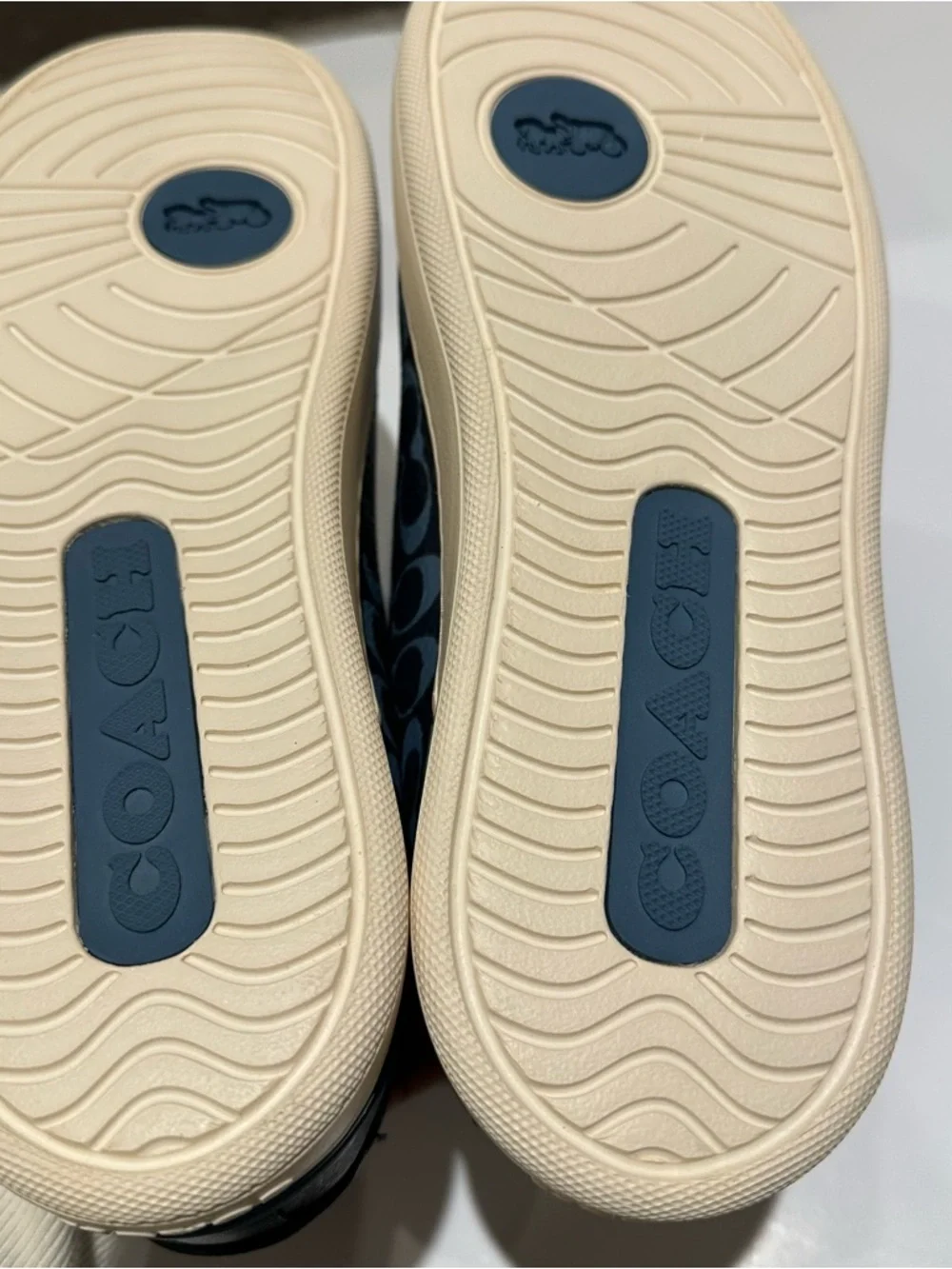 Coach Men's Midnight Navy Clip Signature Low-Top Sneakers - Picture 4 of 7